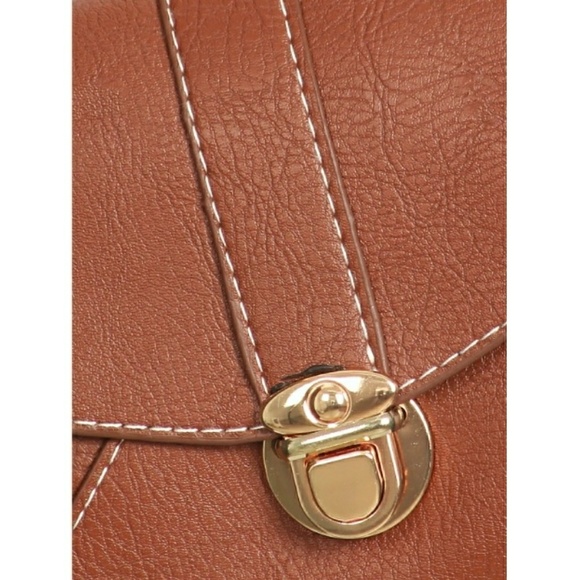 NWT - CARMEL LEATHER GOLD LOCK CROSSBODY BAG - Picture 4 of 4